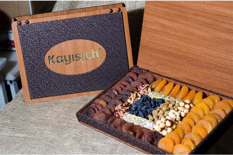 AHŞAP KUTULU KARIŞIK KAYISI SEPETİ - KİŞİYE ÖZEL İSİM YAZDIRILABİLİR ( 1,5KG )